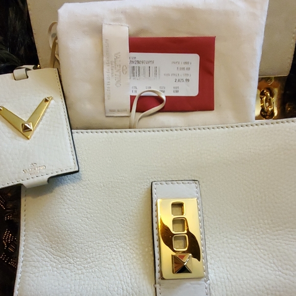 Valentino B-Rockstud Shoulder Bag - Picture 4 of 8